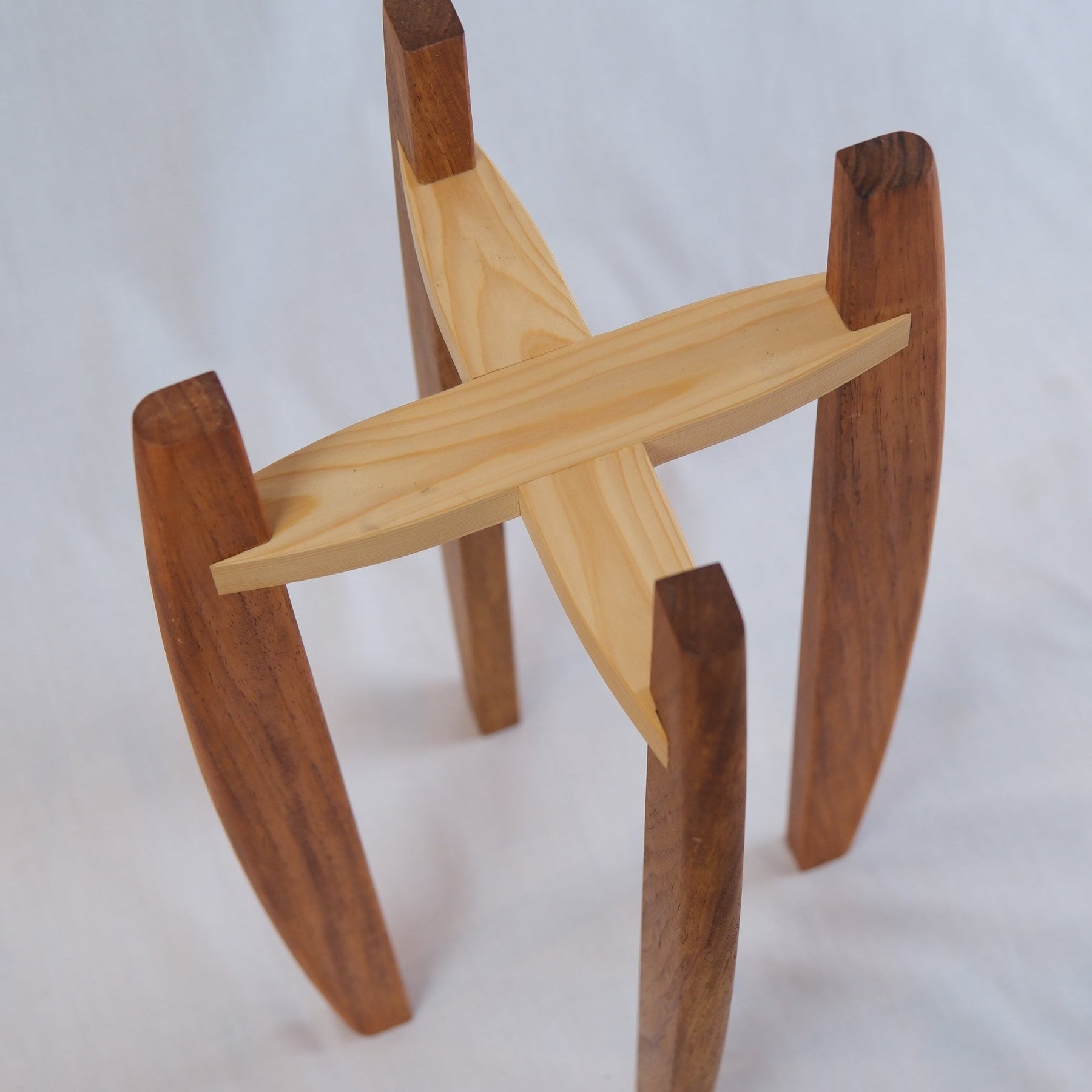 Plant stand