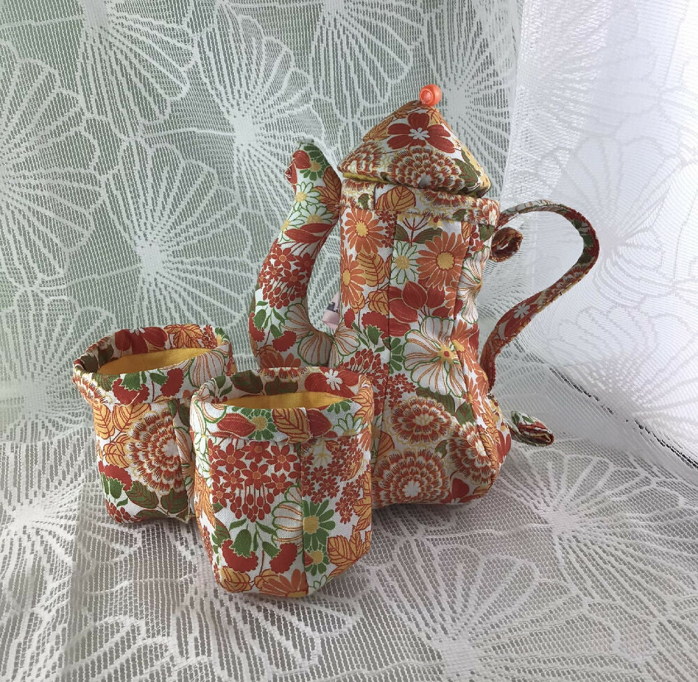 Tall Fabric Teapot 70’s Orange Daisy