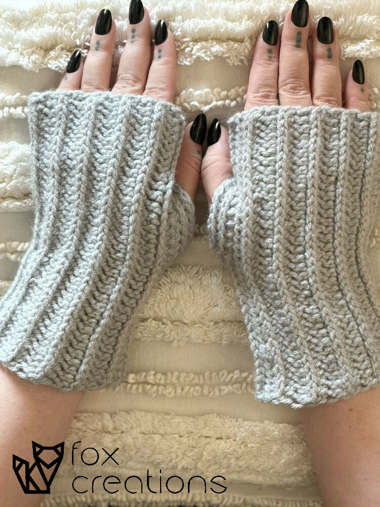 No Sew Camel Stitch Fingerless Gloves Crochet Pattern