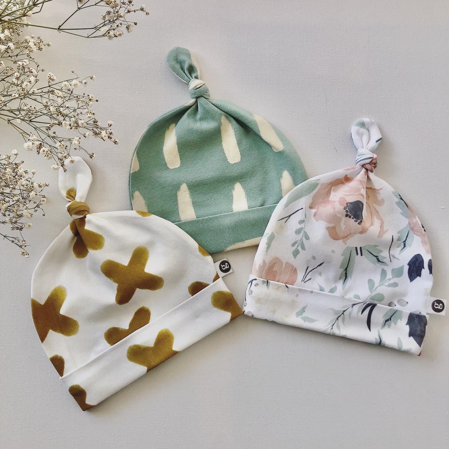 'BABY KNOT HATS'