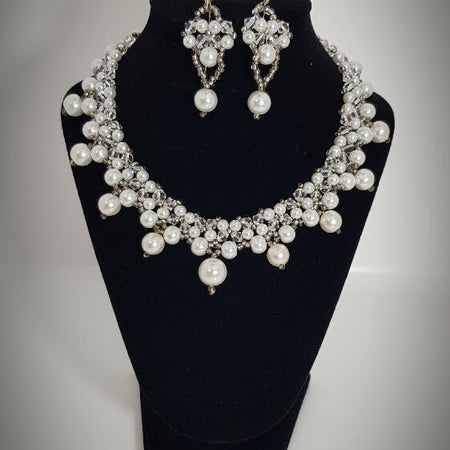 Bridal necklace and earring set, with glass pearls and beads