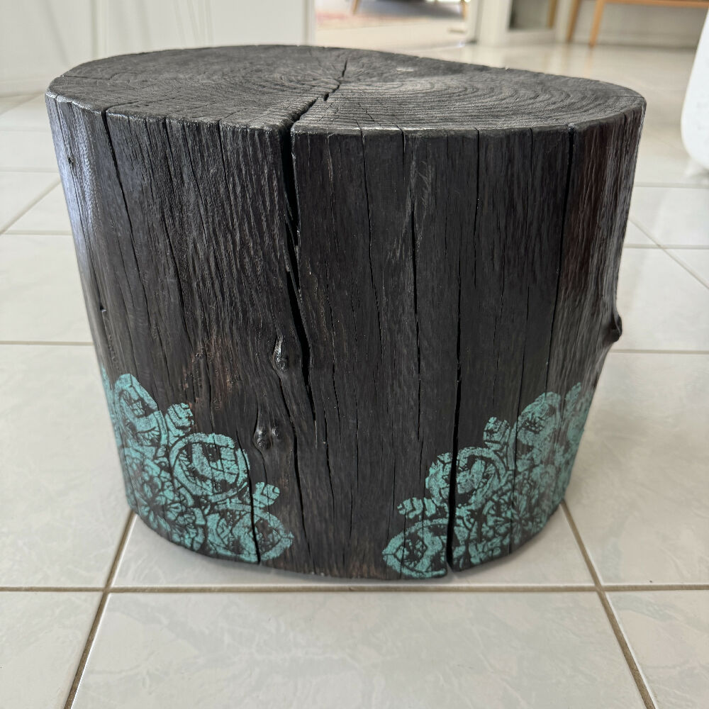 Burnt stump table turquoise 2