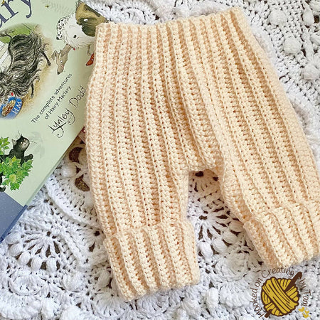 Handmade crochet baby pants with cuff 3-6 month - Cream