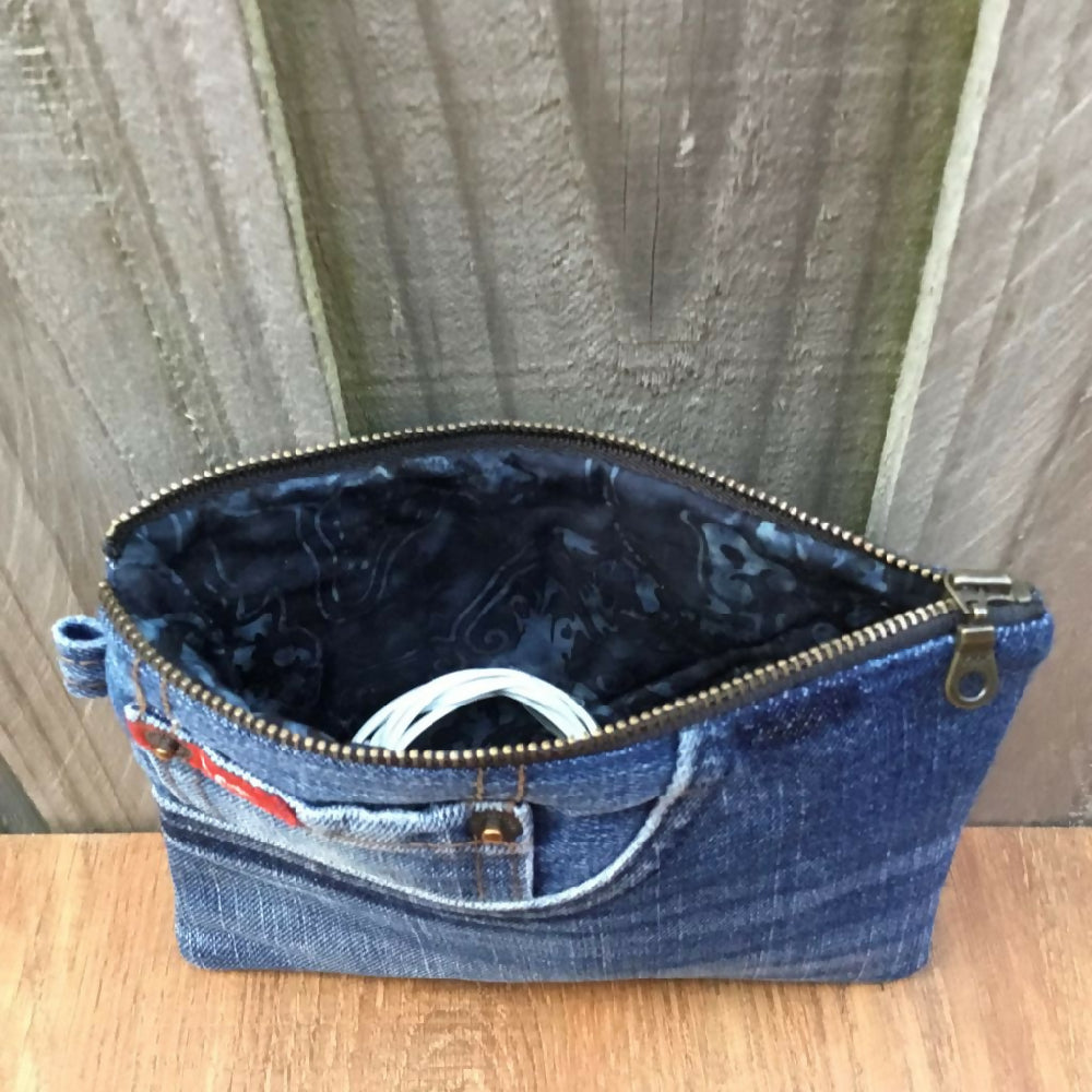 upcycled-denim-purse-32e