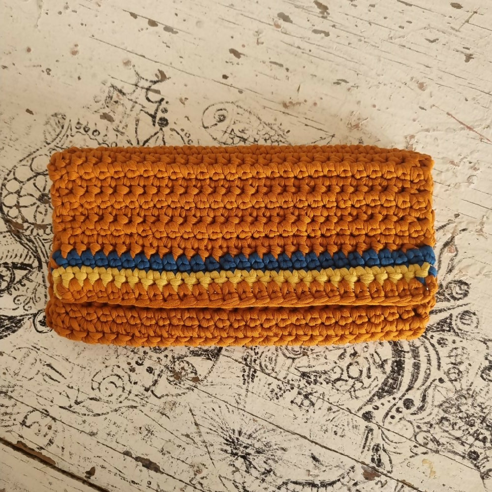 crochet clutch retro style terracotta brown blue mustard hippysunday handmade front