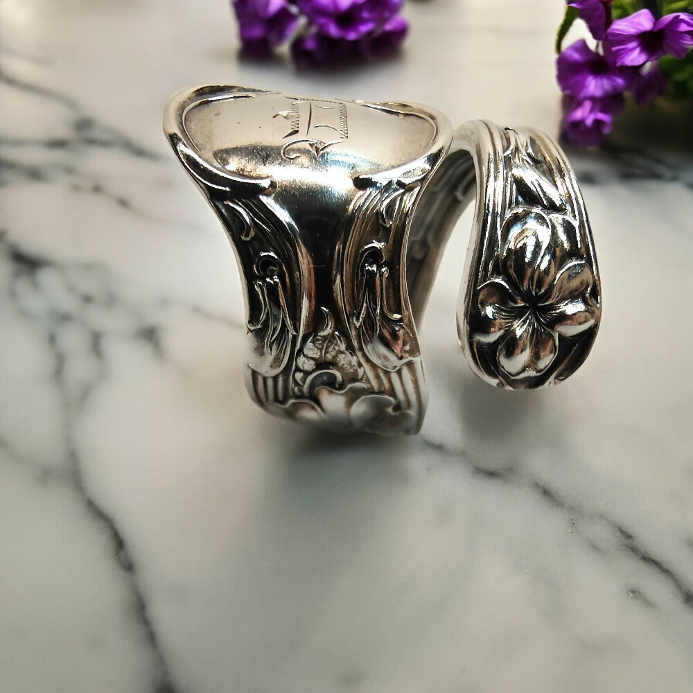 1904 Antique Violet Sterling silver spiral Spoon Ring