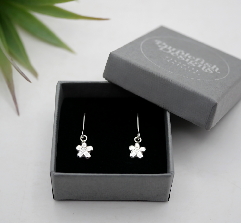 flower earrings sterling silver gift box sml