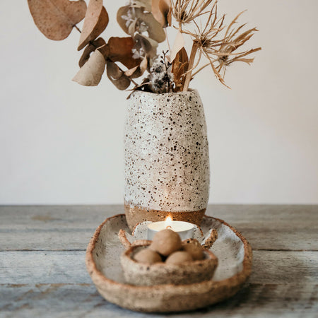 HYGGE tray with vase, candle holder and essential oil diffuser - Rustic & Cozy - 16-2