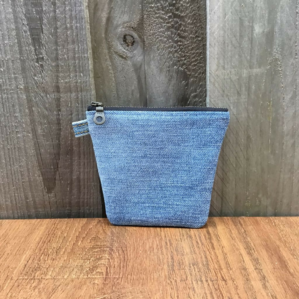 upcycled_denim_purse_01ab