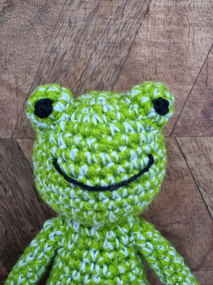 Frog crochet toy