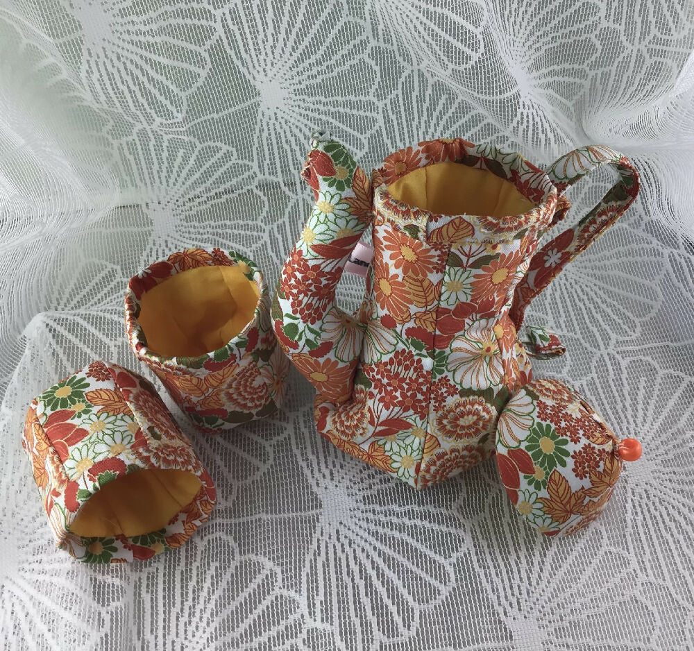 Tall Fabric Teapot 70’s Orange Daisy