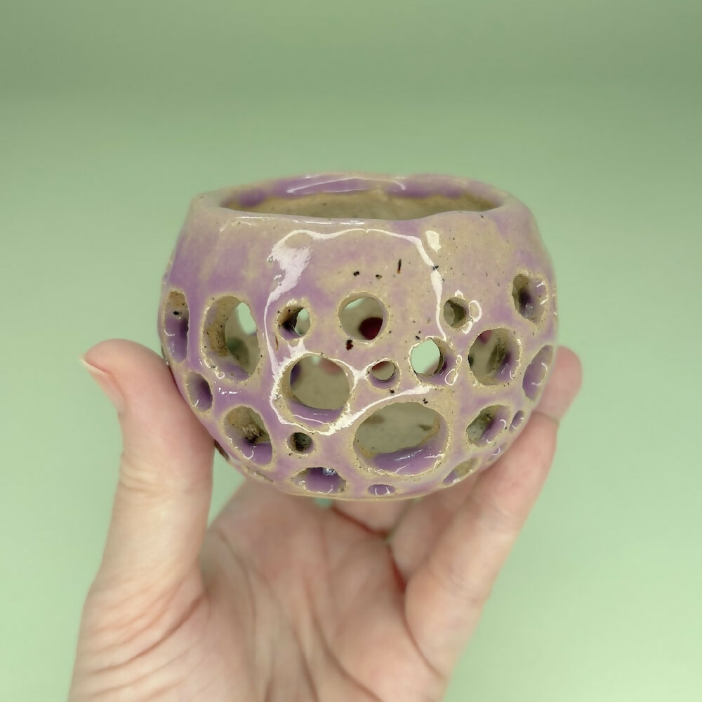 Pinch small pot large holes amethyst size