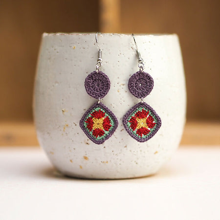 Granny square micro-crochet earrings - dusky purple