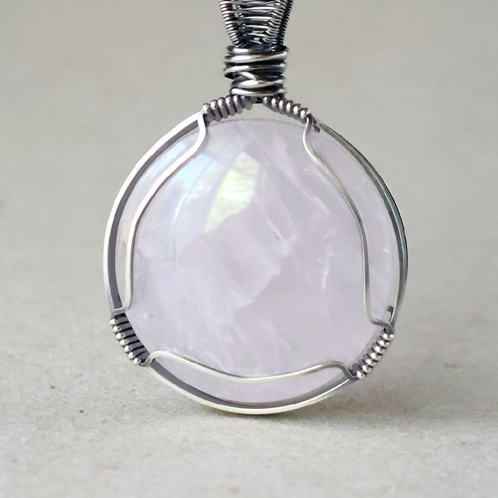 PJS06080_02_RoseQuartzPendant_C