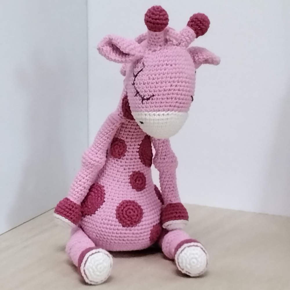 Pink-sleepy-giraffe-front-Australian-made-watch-the-birdy-crochet