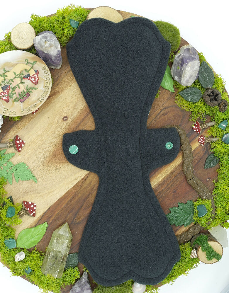 Eco-friendly reusable cloth pad 14" moderate (Lips of an Angel) - Floating