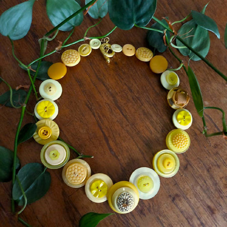 Yellow Button necklace - Mellow Yellow