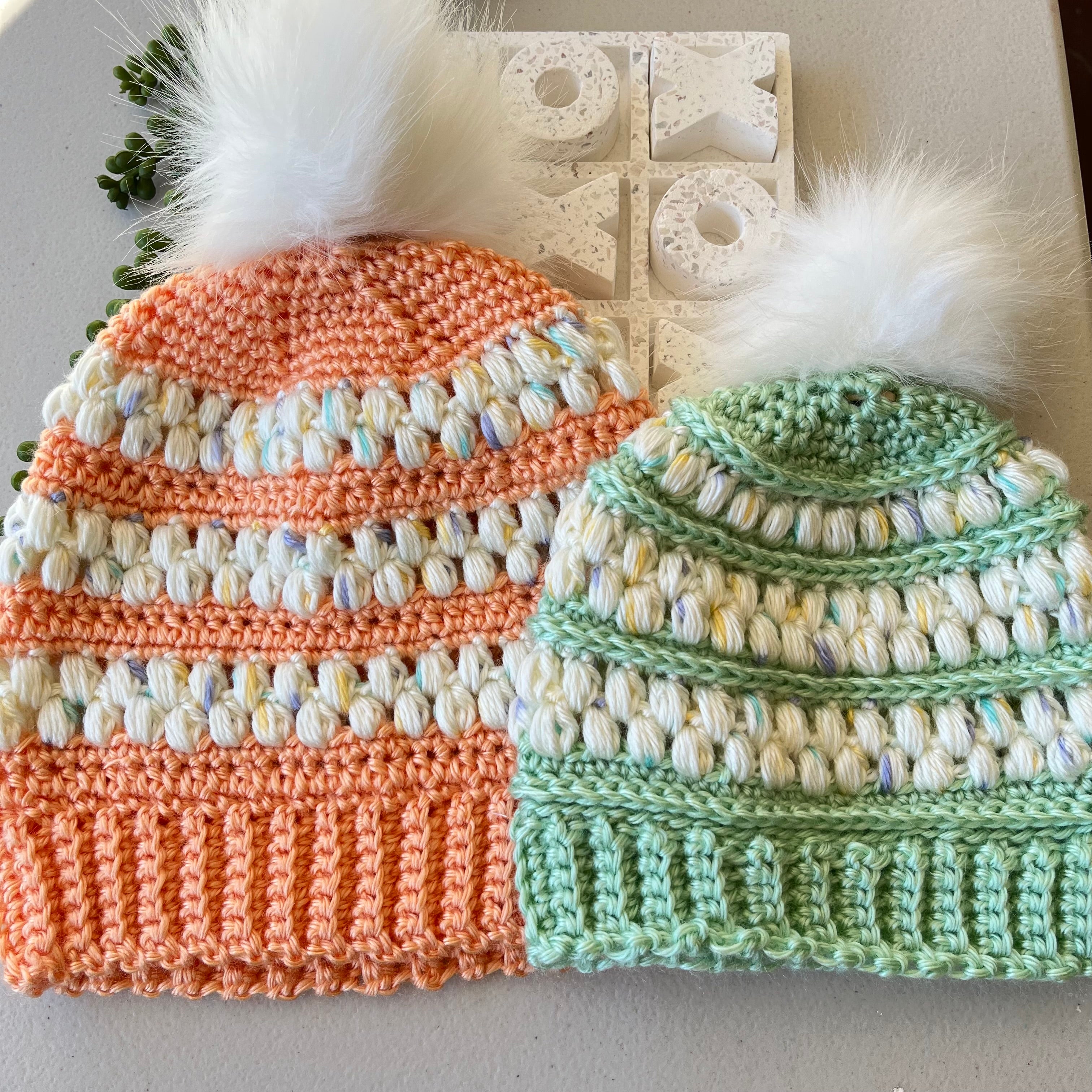 Children’s textured beanies with detachable pompom