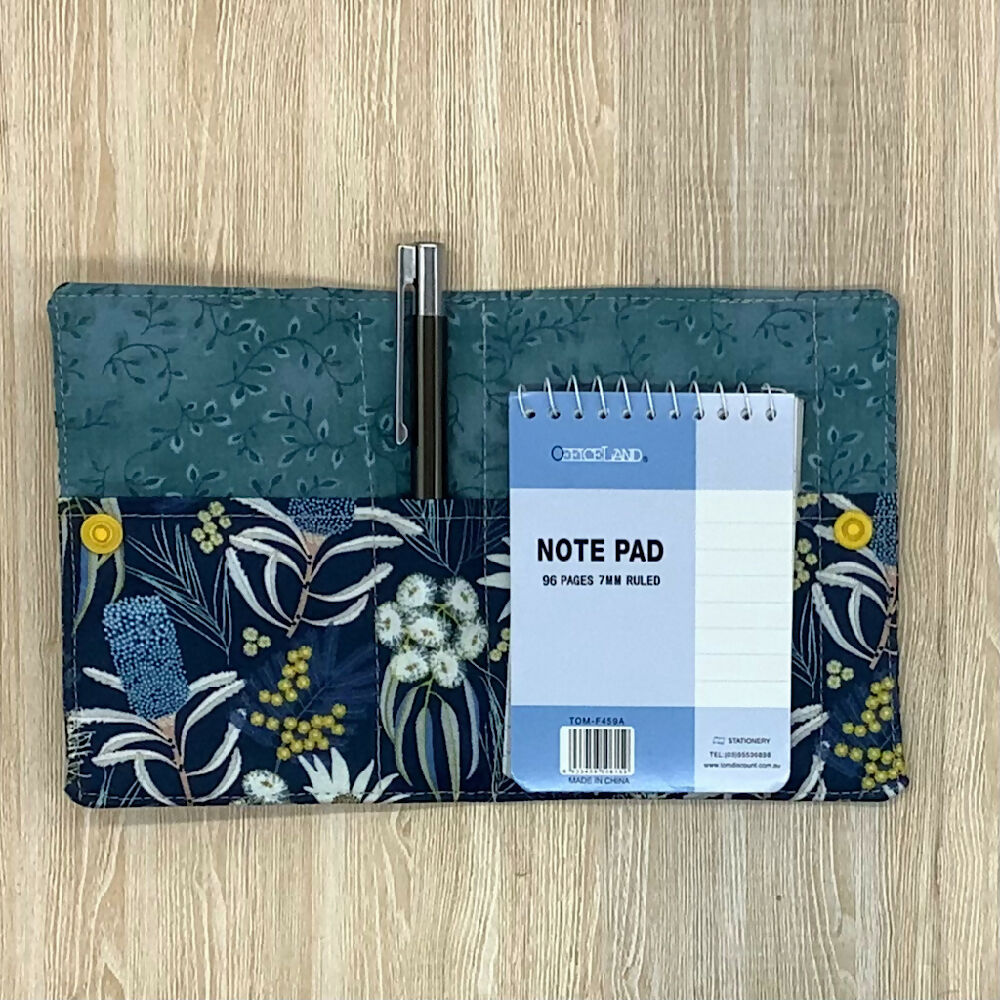 Australian Wildflowers refillable fabric pocket notepad cover with snap closure. Incl. book and pen.