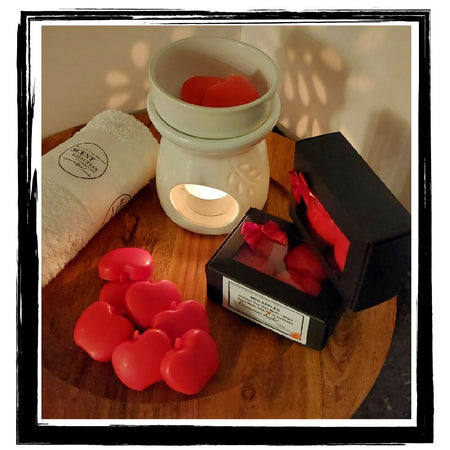 Lil' Red Apples - Highly Scented Soy Wax Melts!