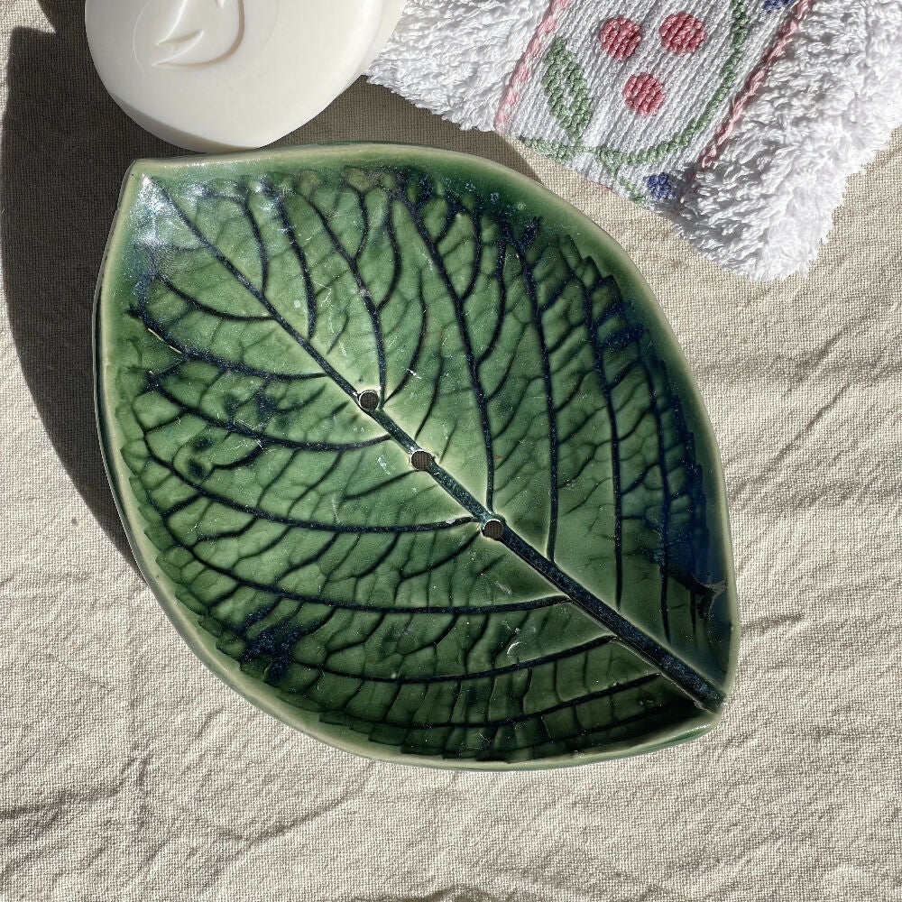 Australian Ceramic Pottery Artist Ana Ceramica Home Bathroom Accessories Ceramic Leaf Shaped Soap Dish Handmade Pottery Australian Made