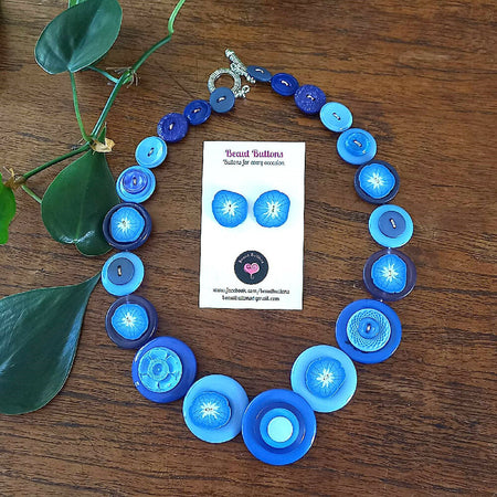 Button necklace and earrings - Forget-Me-Not