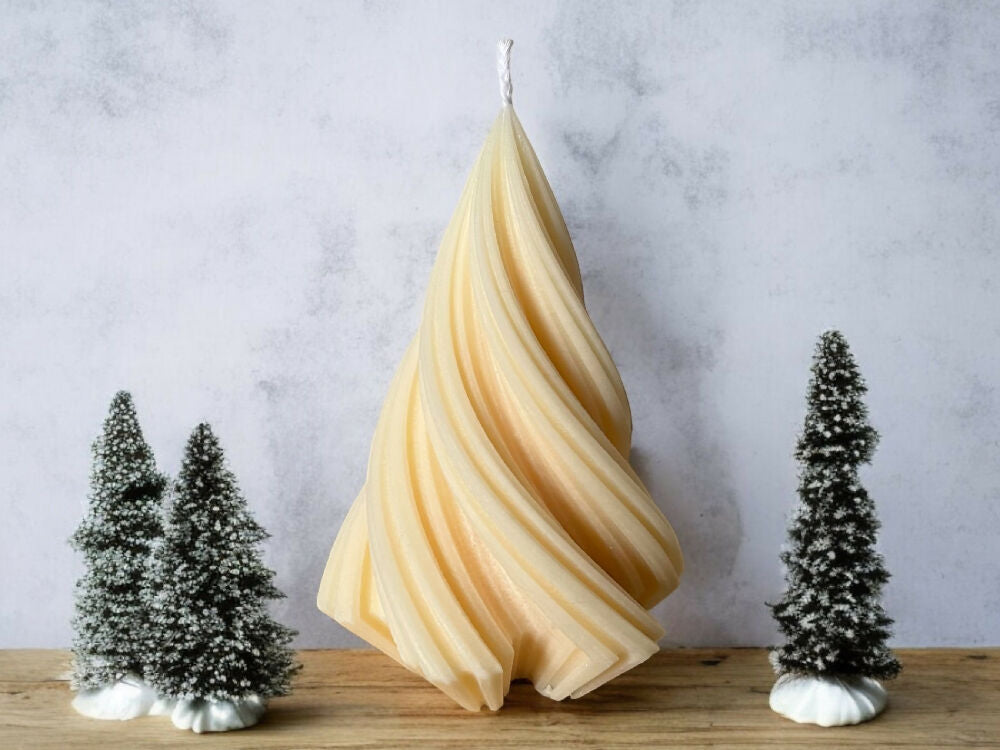 Swirl Christmas Tree Pillar