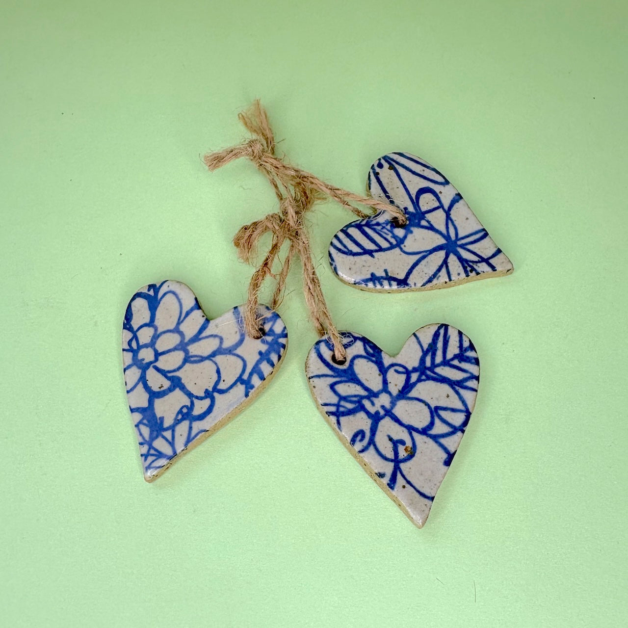 Ceramic handcrafted heart gift tags – set of 3 Xmas tags