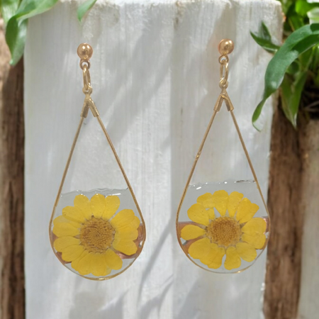 Floral dangles earrings