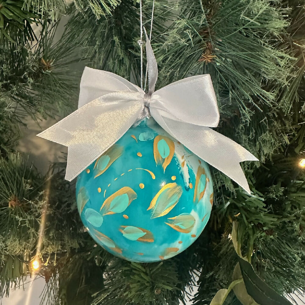 glass-bauble-ornament2