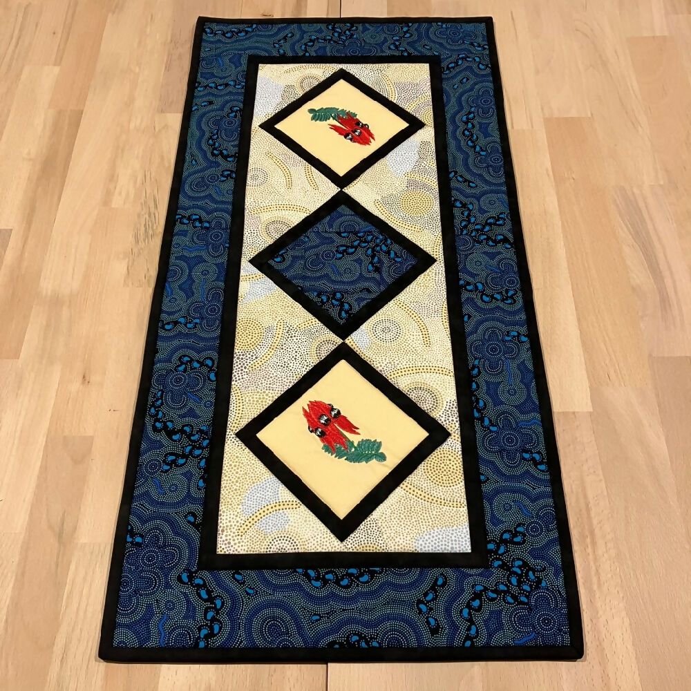 table-runner-handmade-Australia-Sturts-desert-pea_17