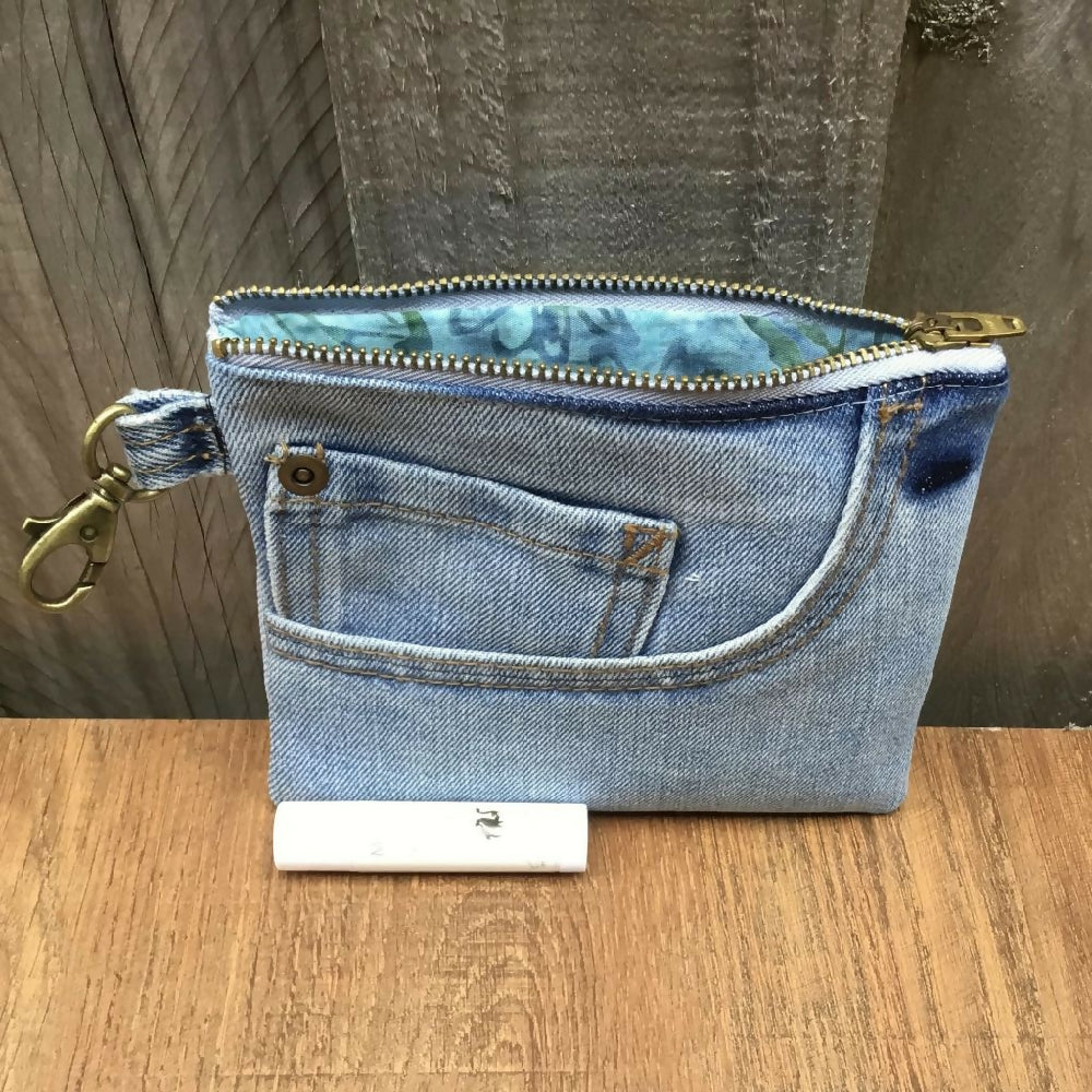 upcycled_denim_purse_11f