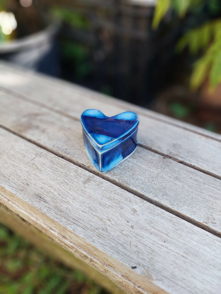 Heart pot with lid