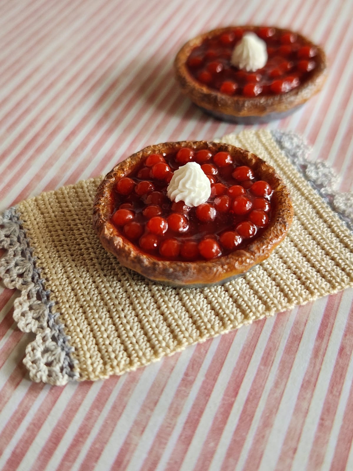 CHERRY PIE - 1:12 scale