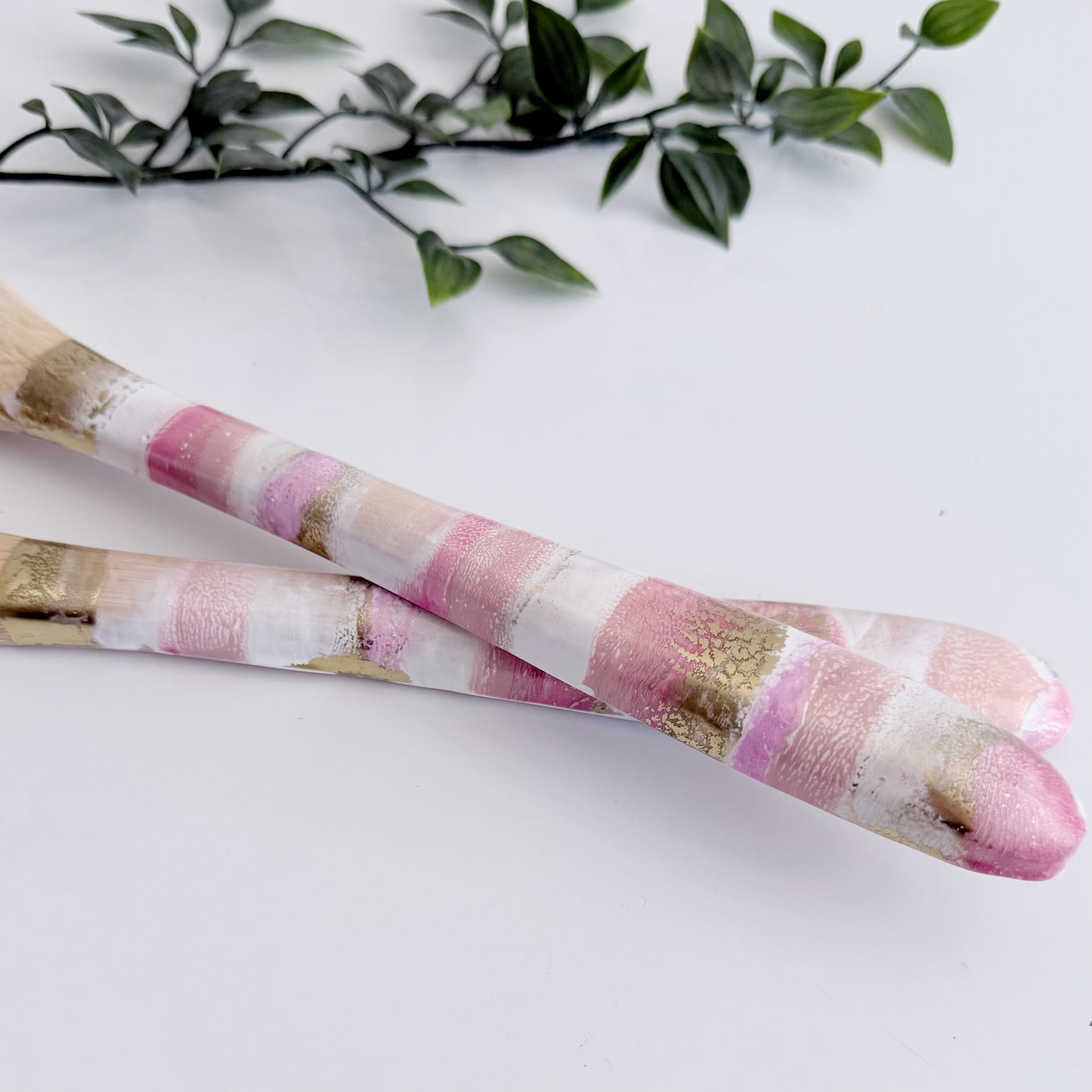 Bamboo and Resin Salad Server Set in White, Pink and Gold