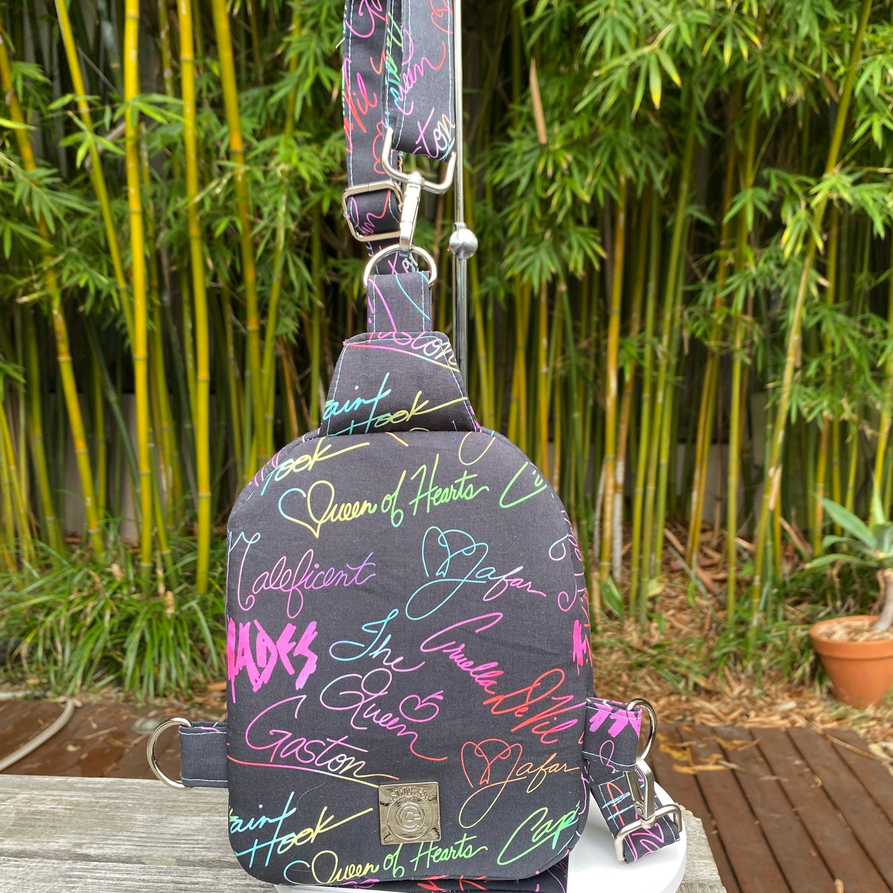 Villan Signatures Mini Crossbody Bag