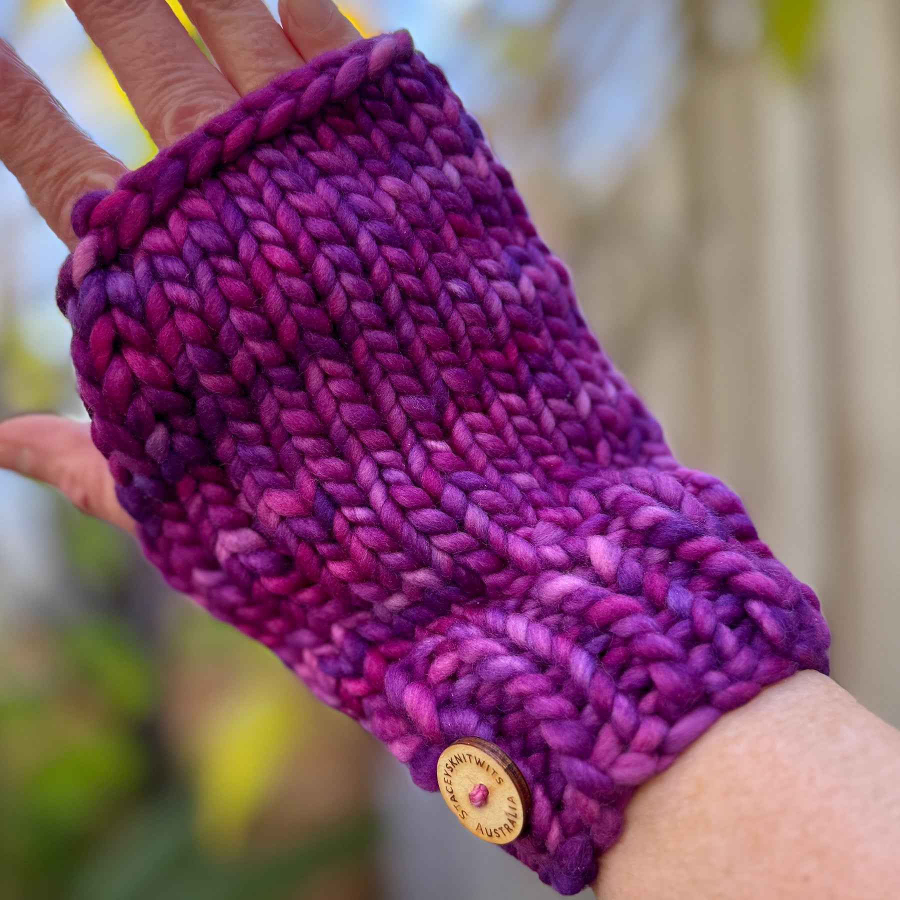 Handwarmers, Pink Magenta Texting Gloves hand knitted merino