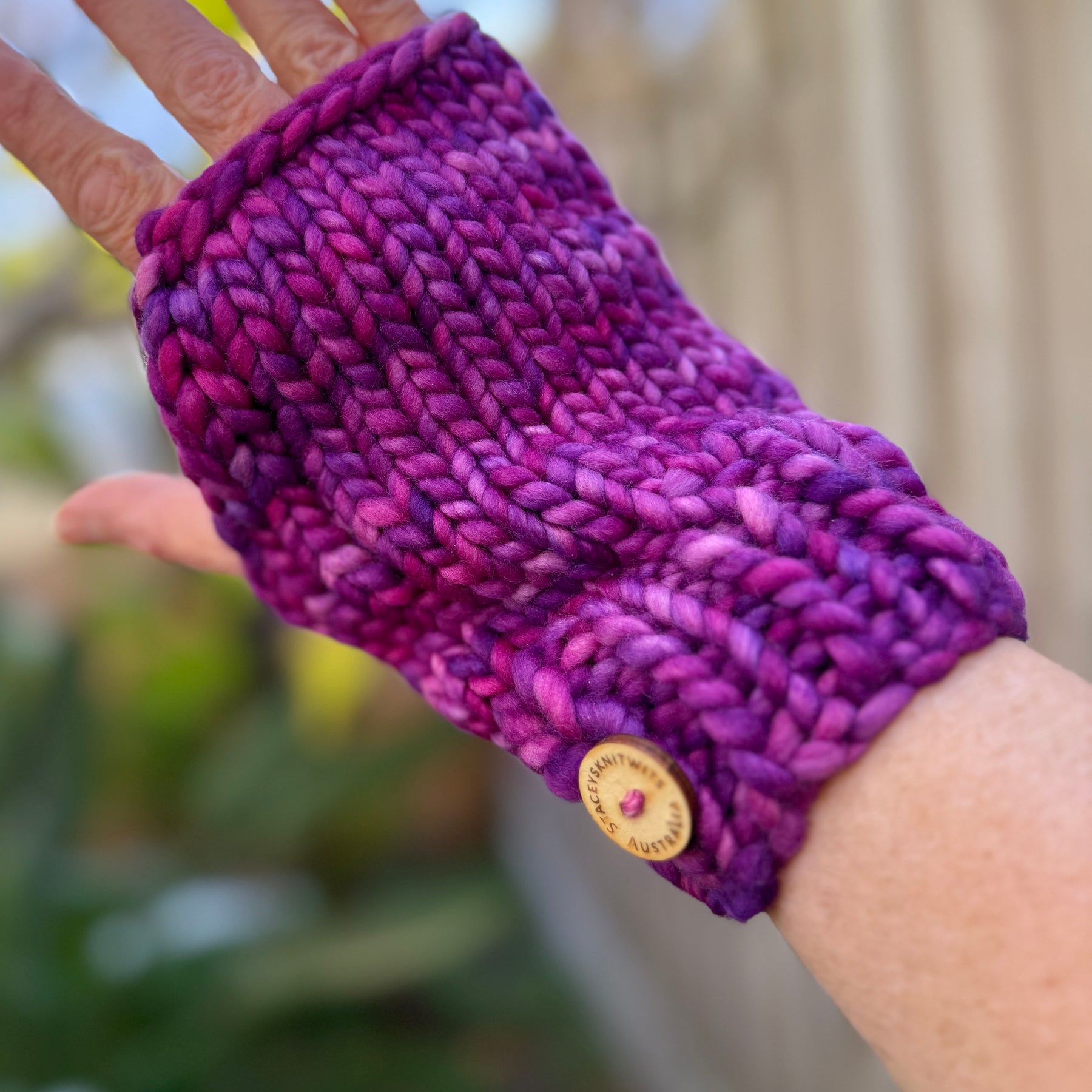 Handwarmers, Pink Magenta Texting Gloves hand knitted merino