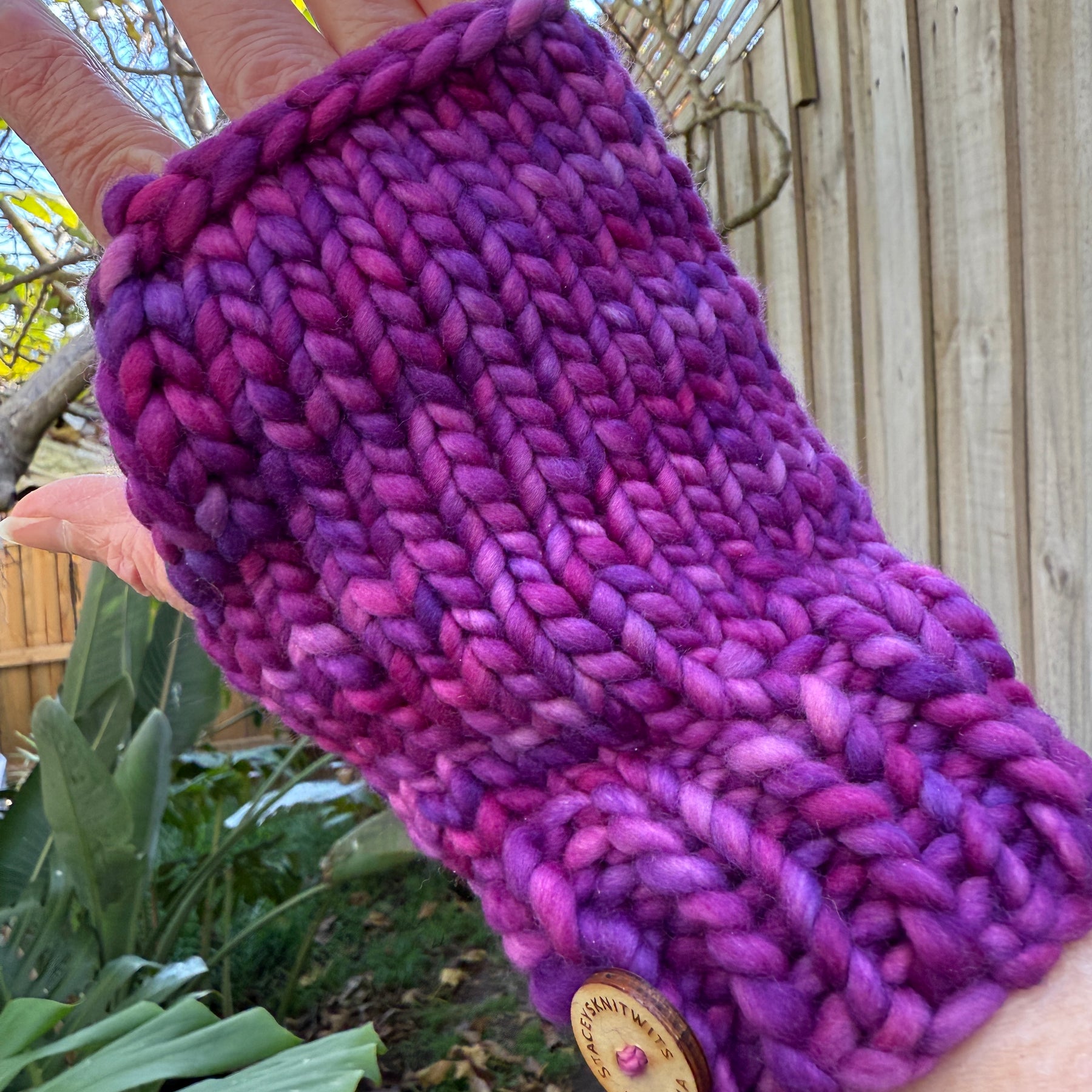 Handwarmers, Pink Magenta Texting Gloves hand knitted merino