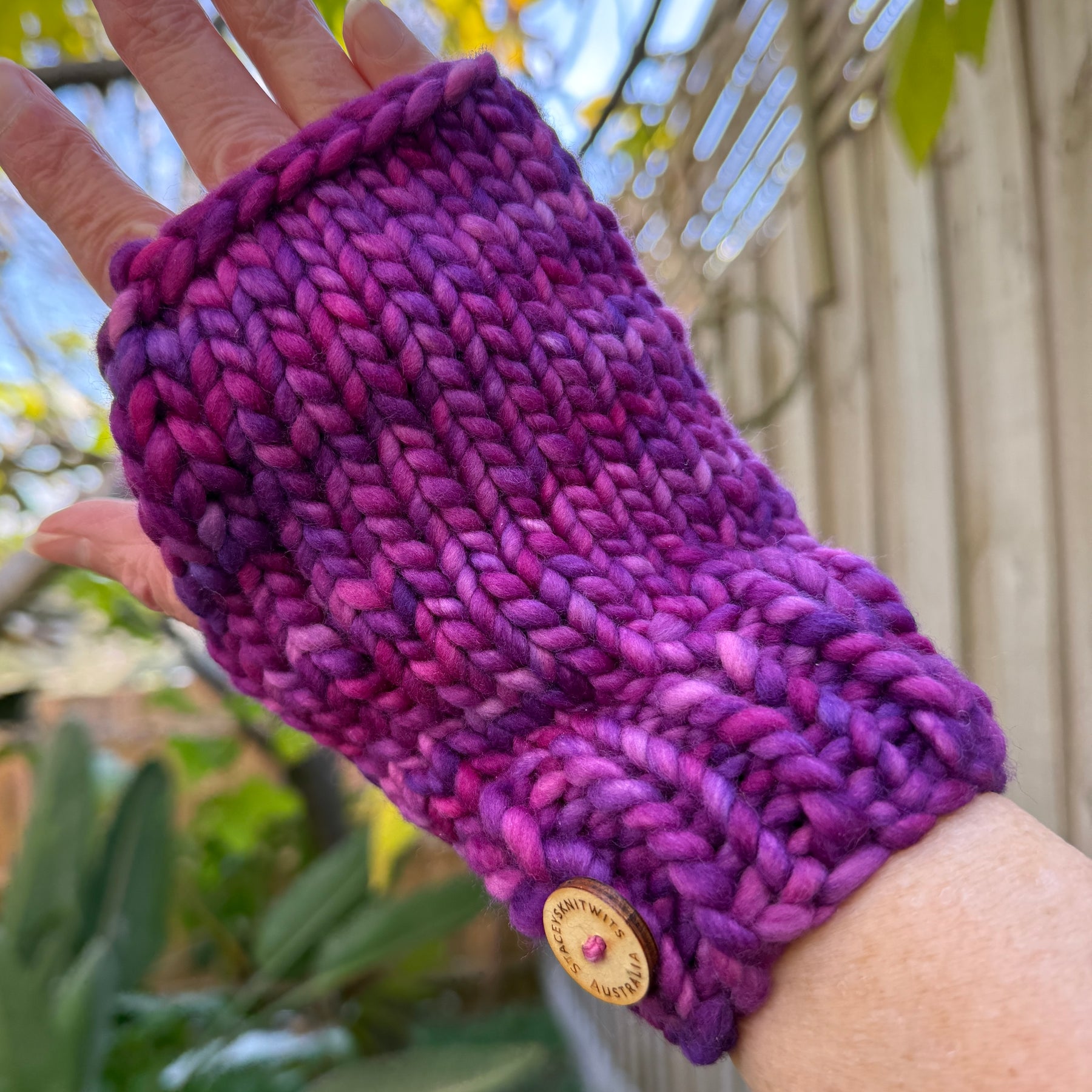 Handwarmers, Pink Magenta Texting Gloves hand knitted merino