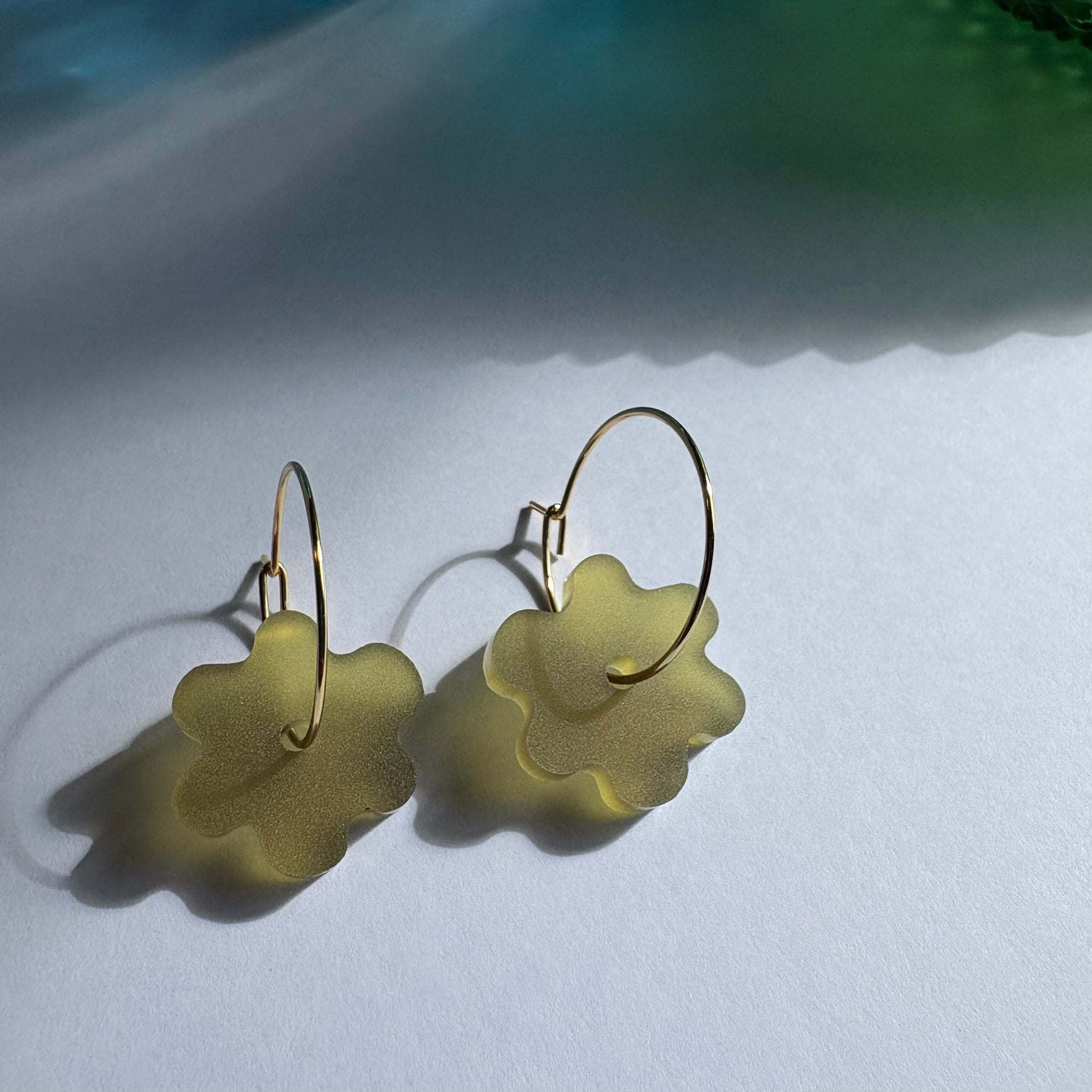 Bees Knees mini Flower hoop - Olive Green