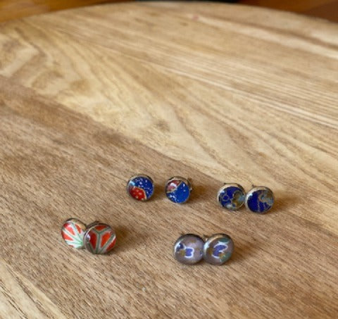 Resin stud earrings