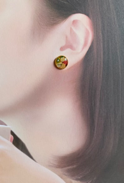 Resin stud earrings