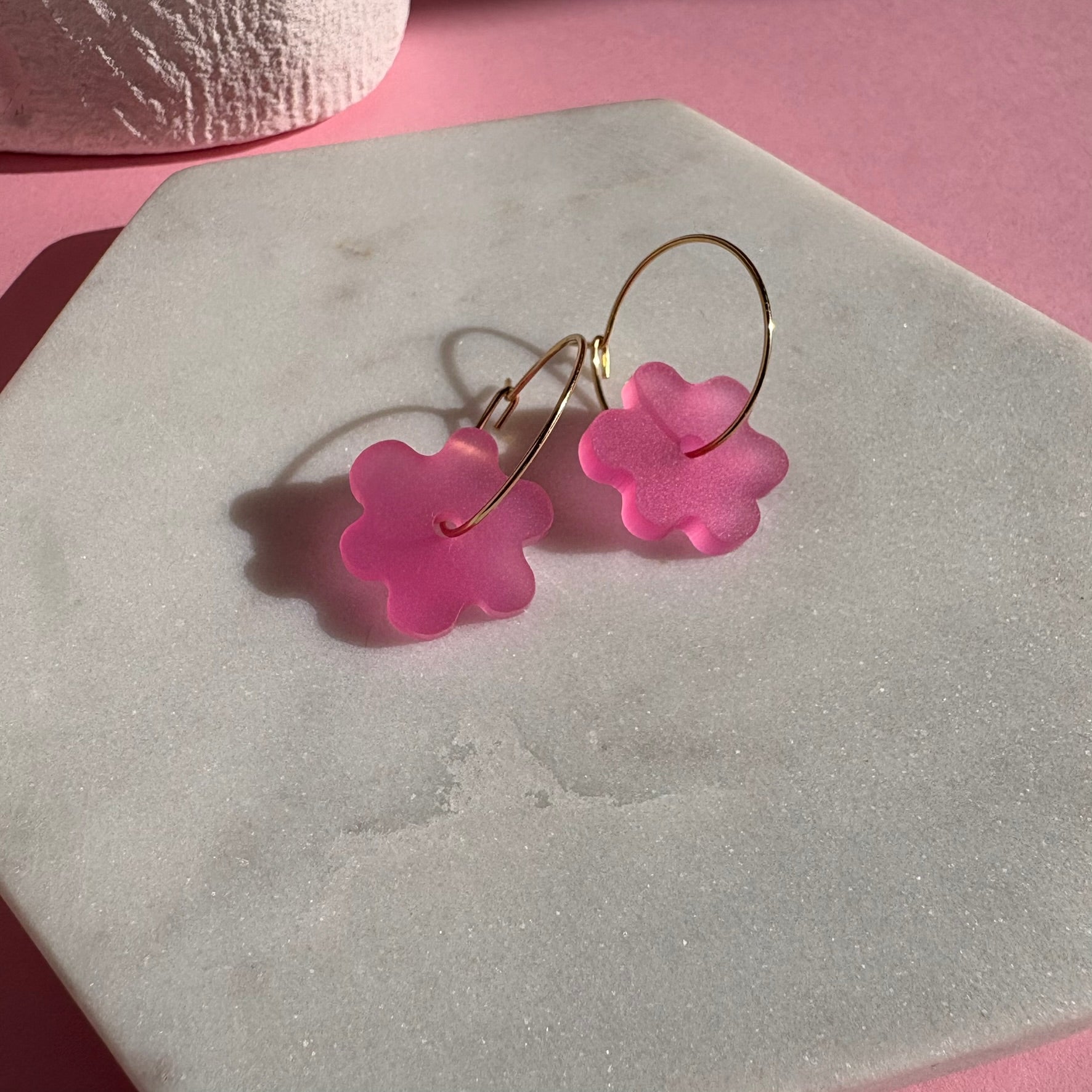 Bees Knees mini Flower hoop - Hot pink