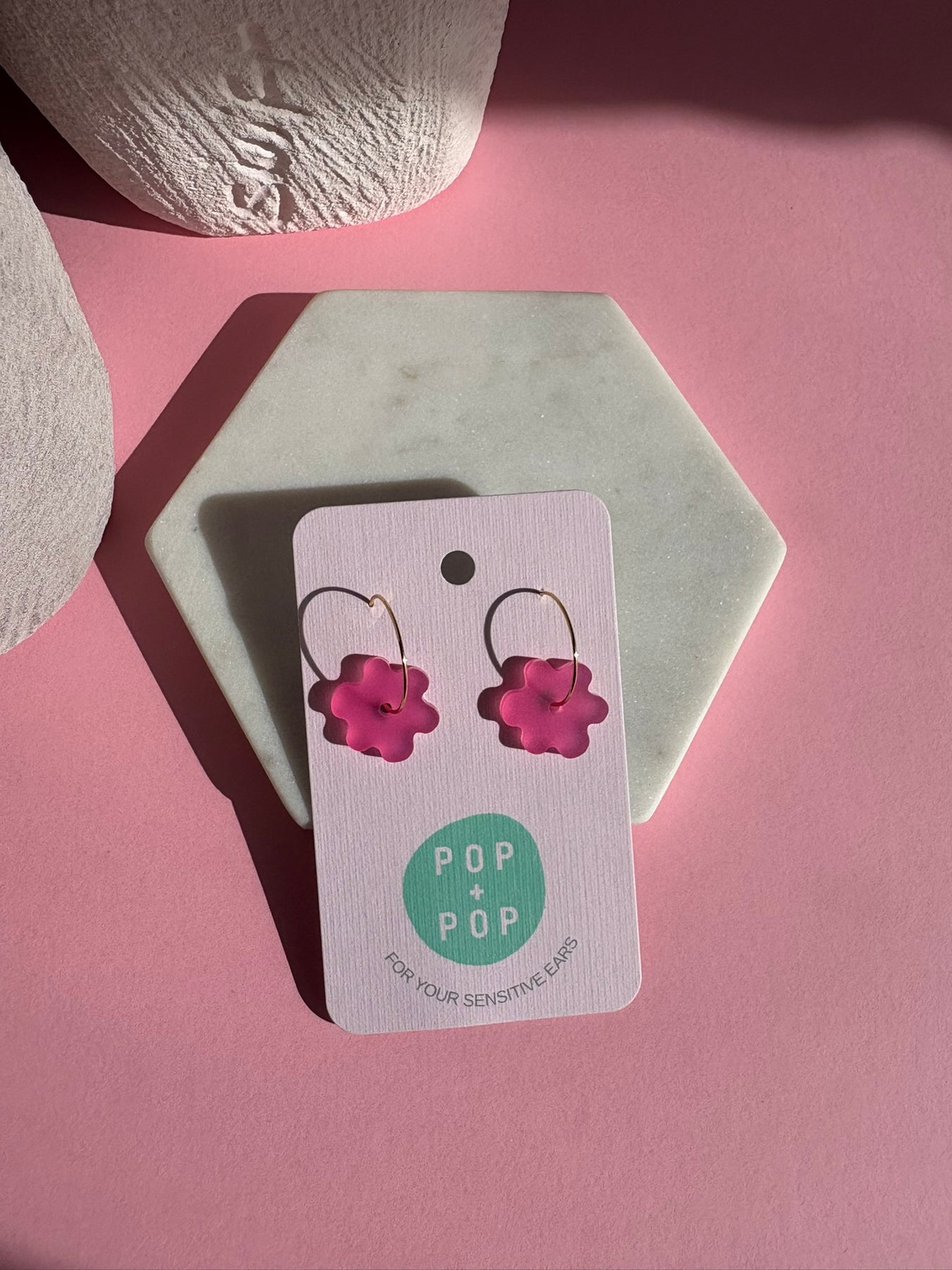 Bees Knees mini Flower hoop - Hot pink