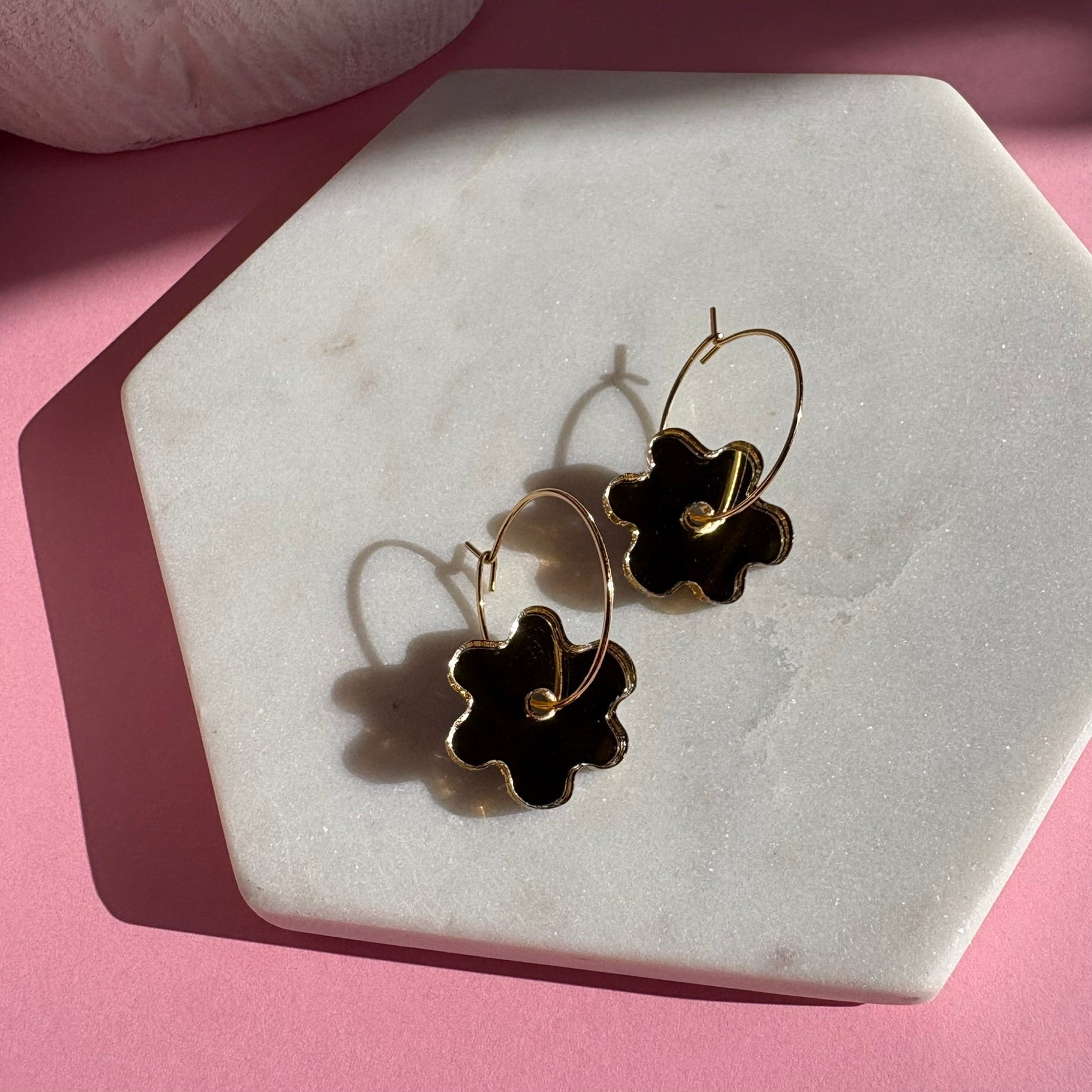 Bees Knees mini Flower hoop - Gold Mirror