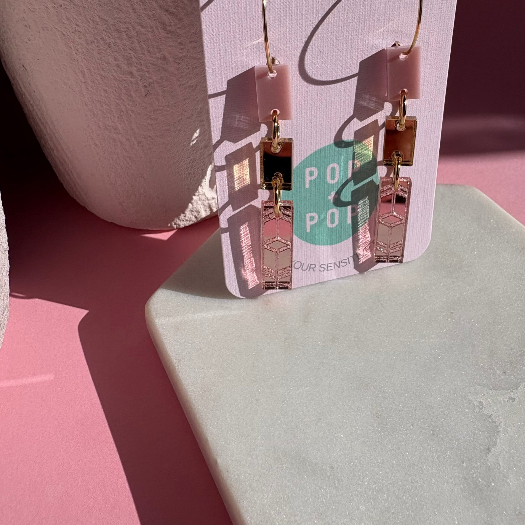 Jazz 3 piece dangle - Pale pink and gold