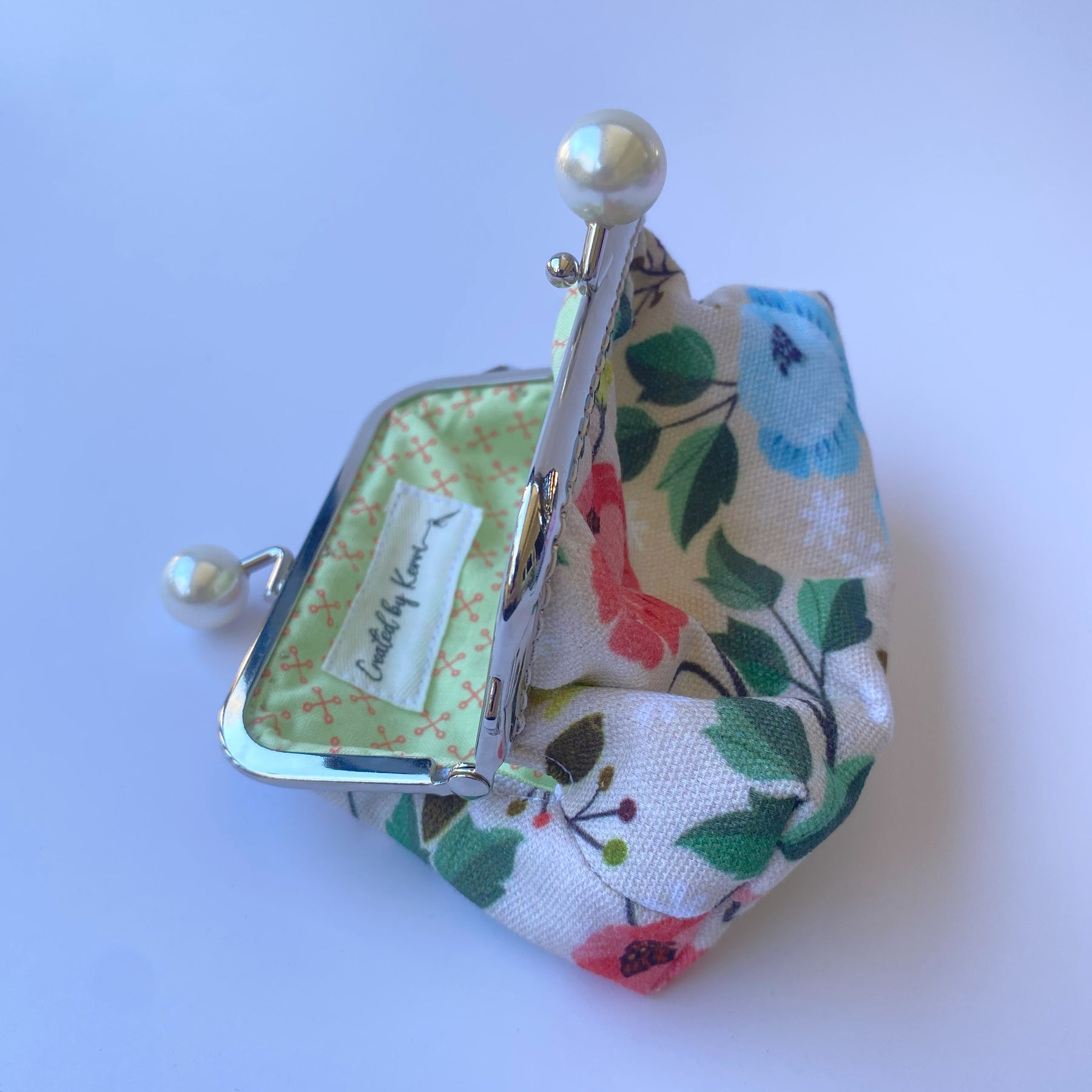 Small coin or cosmetic purse - flowers on cream