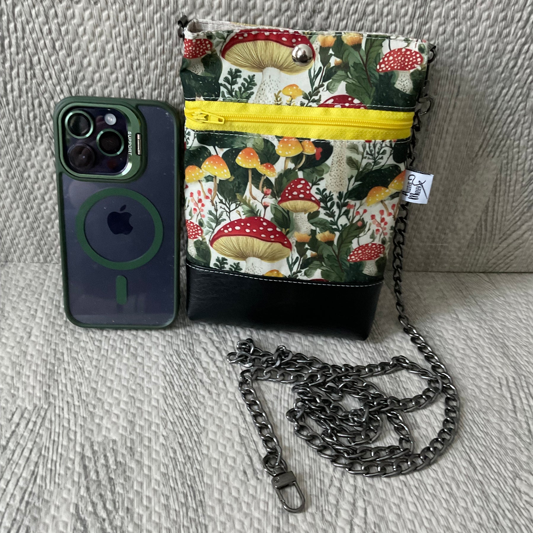Fun Gi Wanderlust bag