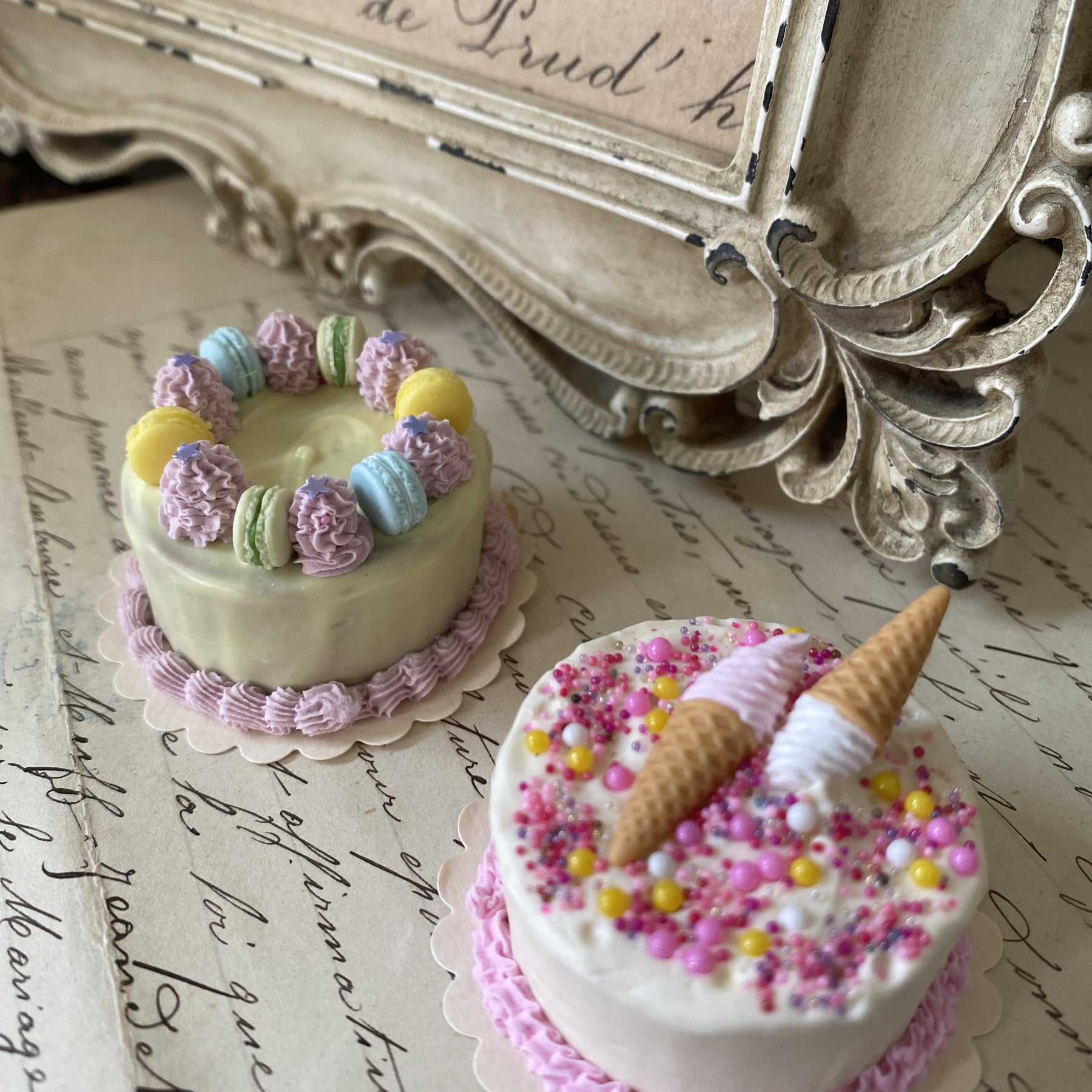 ICE CREAM CAKE - MINIATURE NON EDIBLE